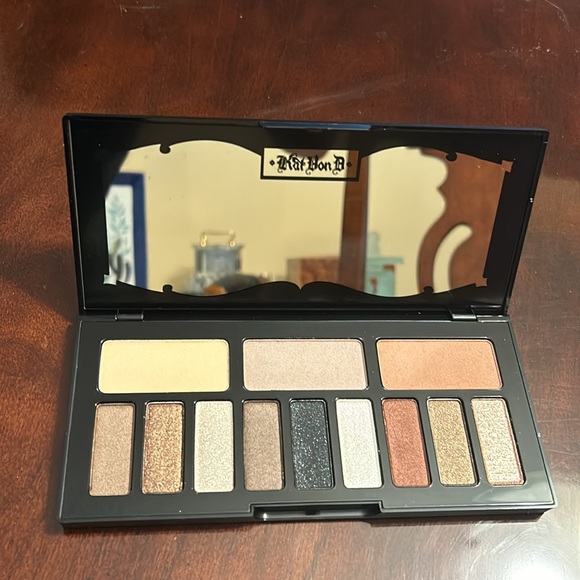 KVD Shade+Light Glimmer palette - Picture 2 of 5